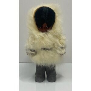 Vintage Inuit Eskimo Doll Sleepy Eyes Real Fur‎ Alaskan Souvenir 6 Inches